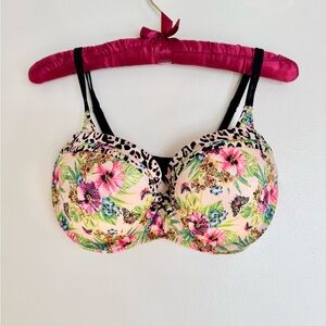 ❌CLEARANCE❌ Victoria's Secret Floral and Animal Print Bra